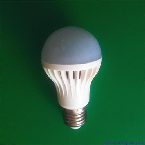 厂家批发led节能球泡灯led塑料球泡灯